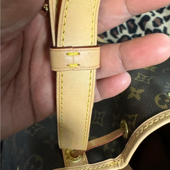 Louis Vuitton GM Noe - Picture 12 of 16